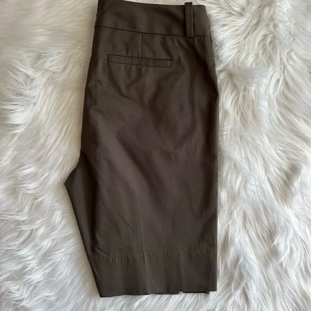 Women’s Banana Republic Martin Fit Shorts Size 8